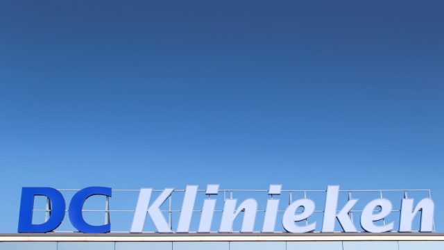 DC Klinieken dakletters